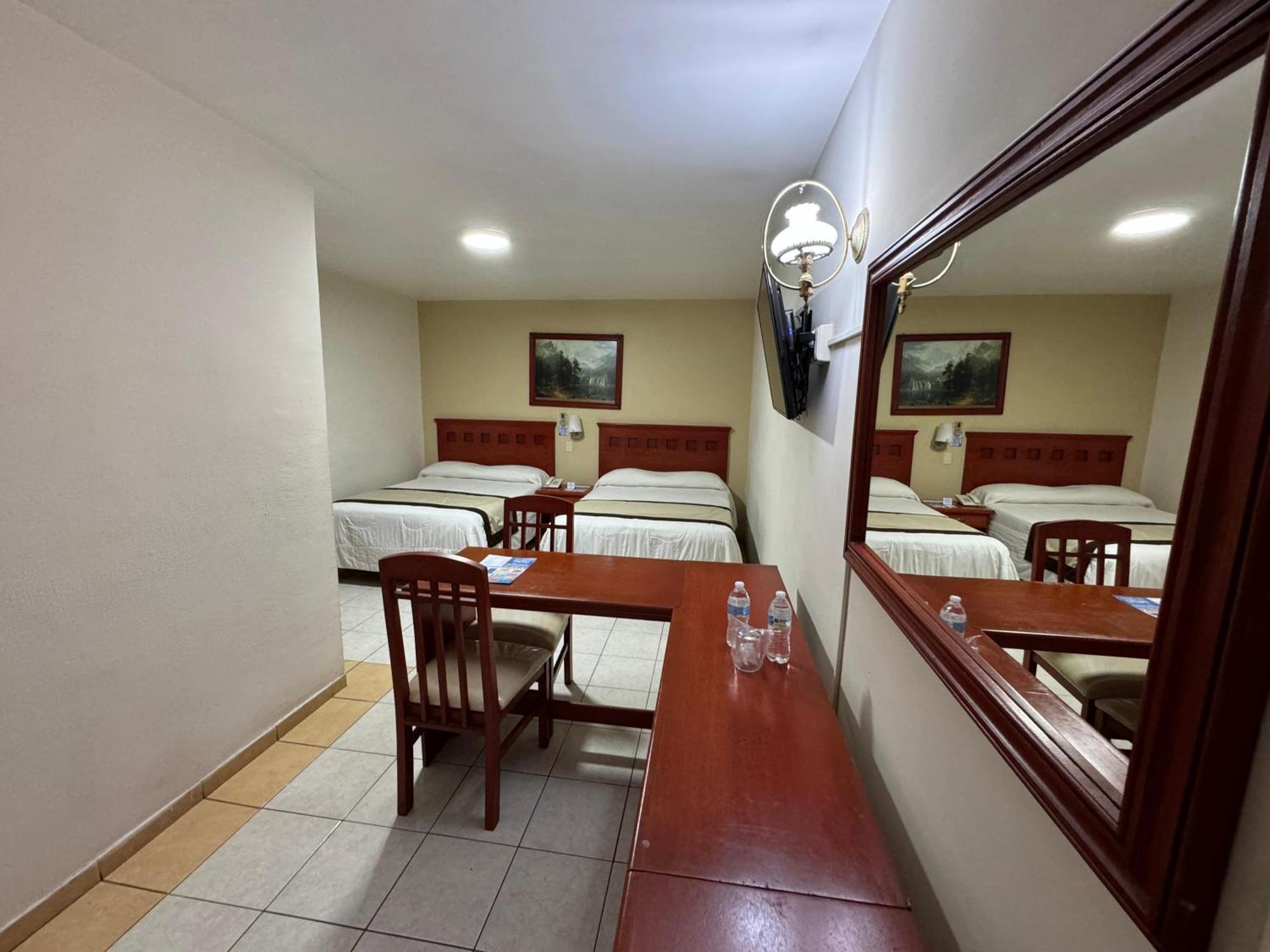 Hotel Nv Сапопан Экстерьер фото